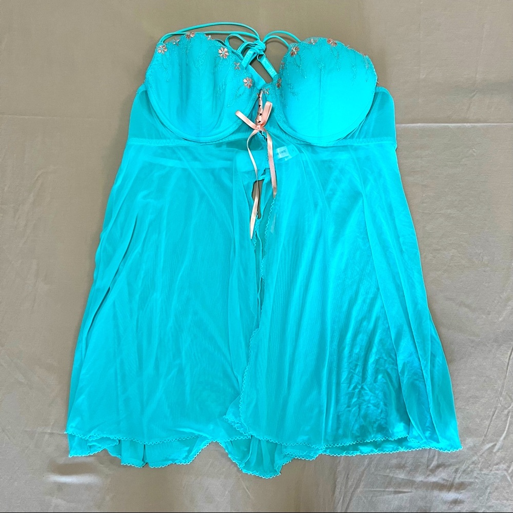 Inner secrets lingerie in a size XL.